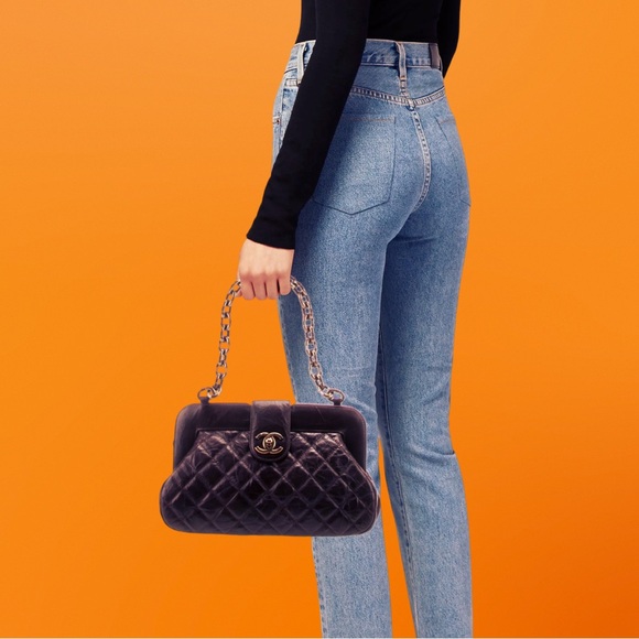 Chanel CC Frame Chain Calfskin Black - Picture 2 of 16